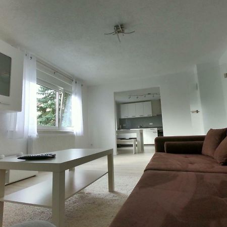 Moderne Helle 2,5 Zimmer Wohnung Mit Grossem Bad Und Kueche In Trossingen Ngoại thất bức ảnh