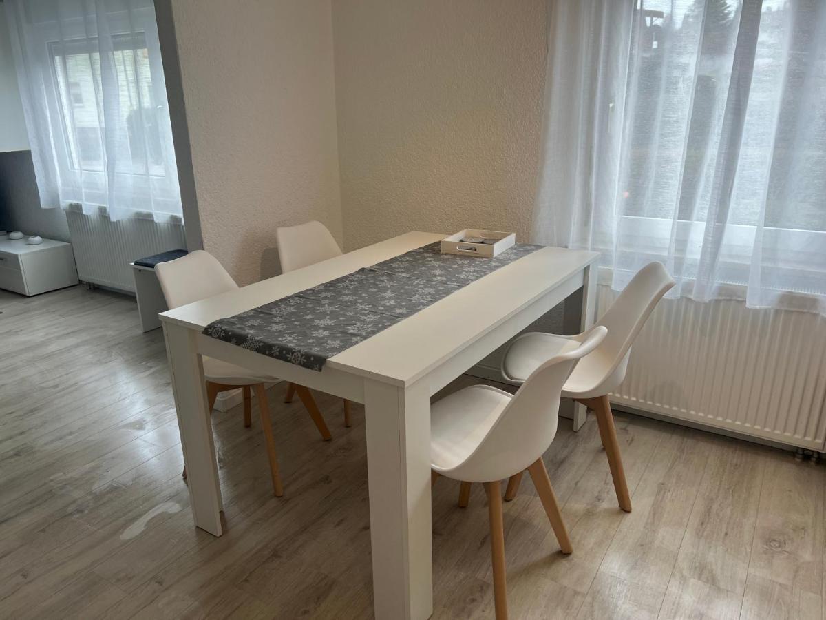 Moderne Helle 2,5 Zimmer Wohnung Mit Grossem Bad Und Kueche In Trossingen Ngoại thất bức ảnh